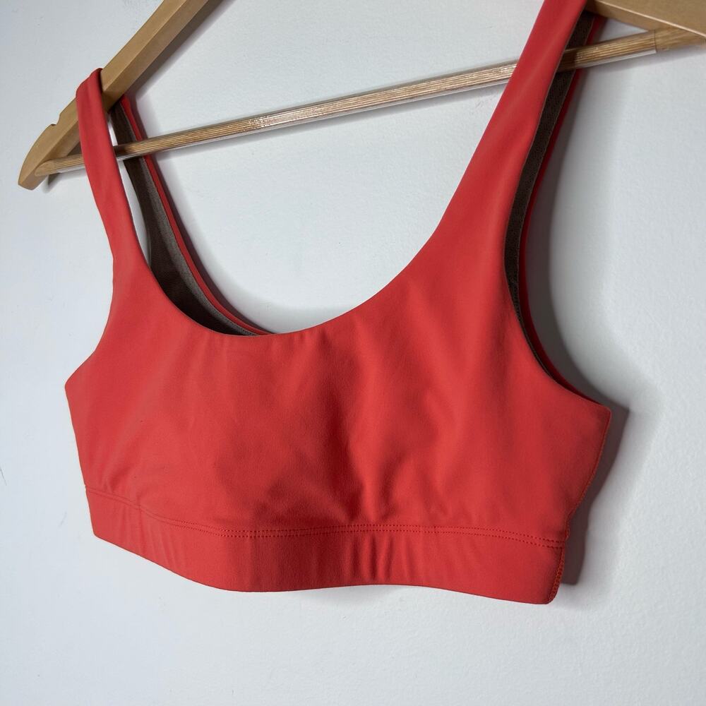 Vuori Daily Sports Bra Grapefruit Womens Small Workout Athleisure Loungewear - Picture 5 of 8